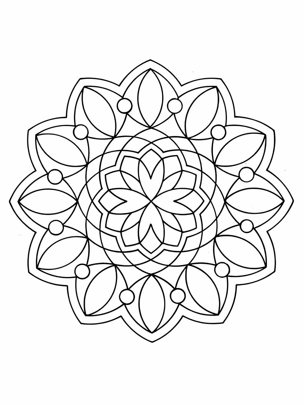 Desenho de mandala para desenhar, padrão simétrico com elementos florais e geométricos.