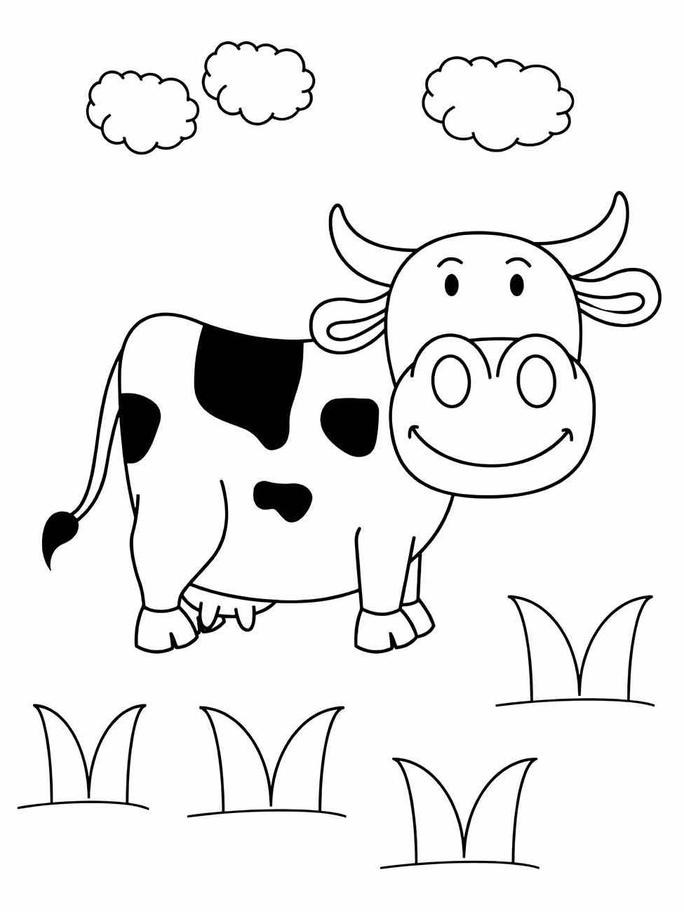 Desenho infantil de uma vaca sorridente para colorir com nuvens e grama.