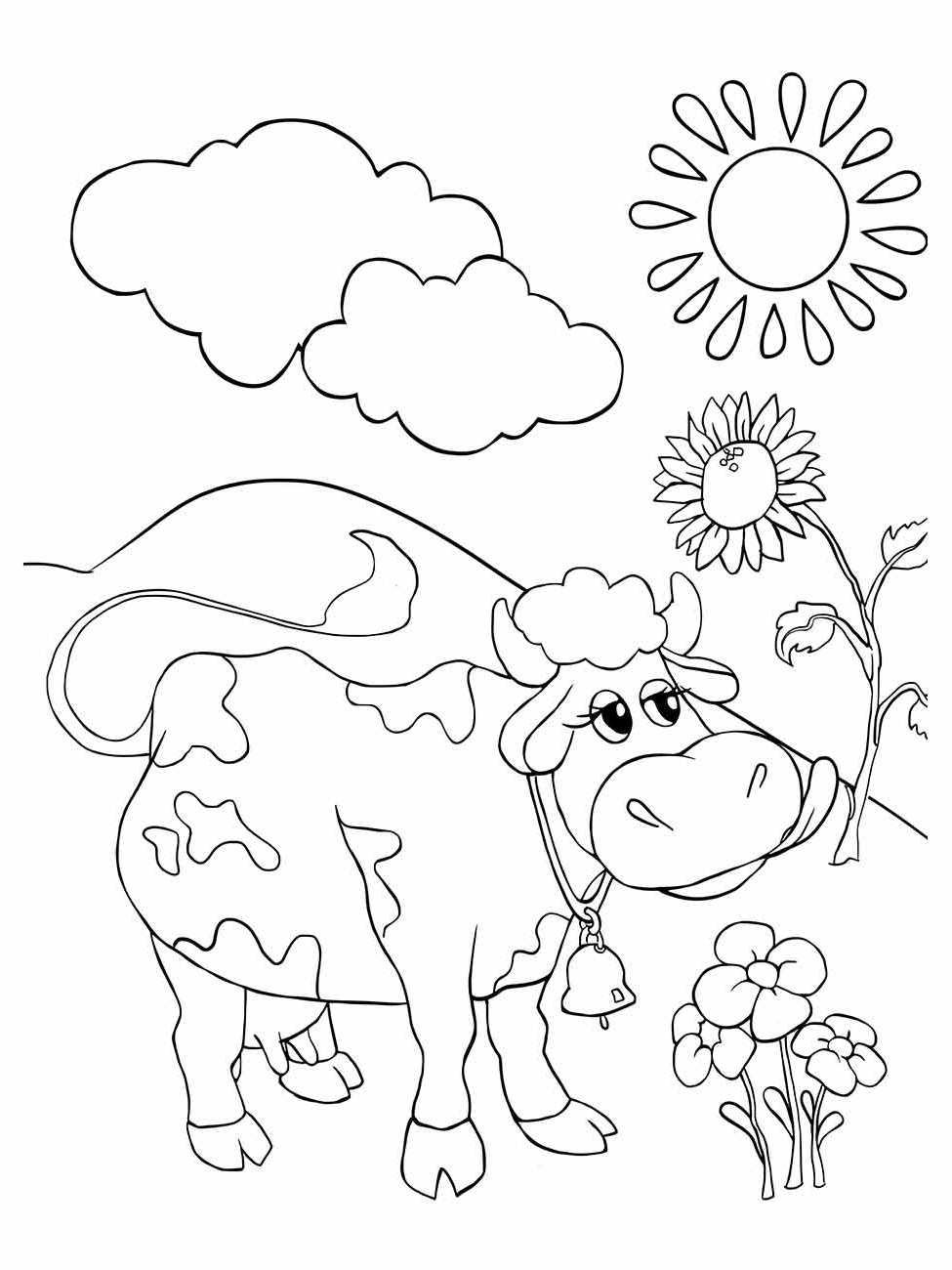 Desenho para colorir de uma vaca olhando para uma flor, com sol e nuvens ao fundo.