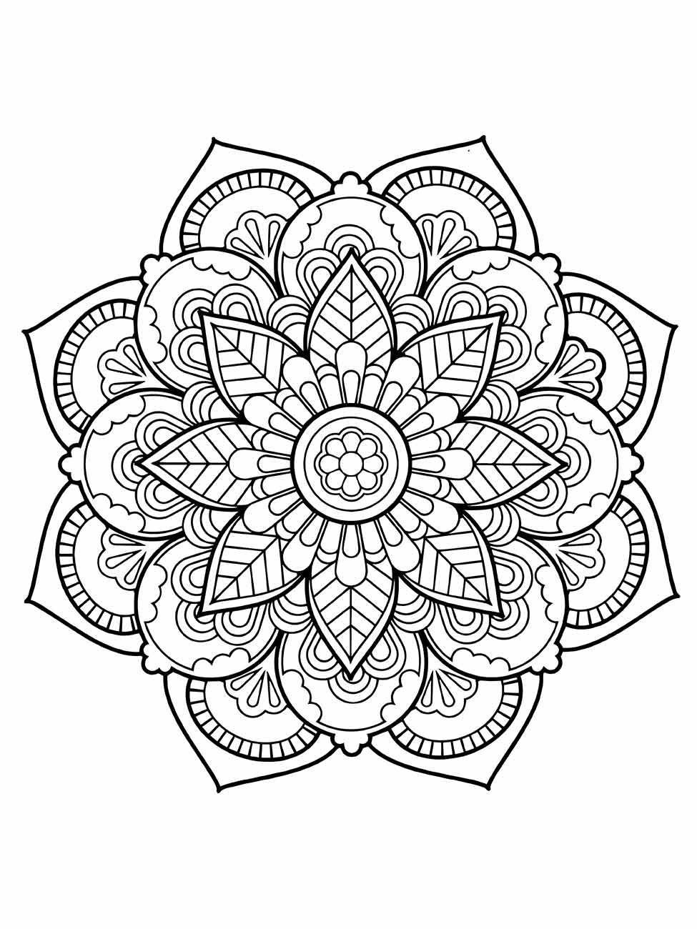 Desenho para desenhar de uma mandala detalhada com motivos florais e geométricos.